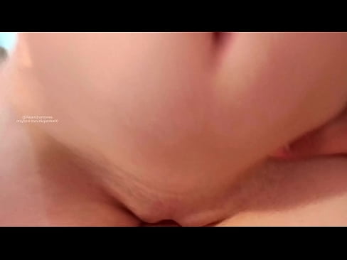 ❤️ Spím v pokoji své sestry a tak jsem se probudila ️ Tvrdé porno u nás