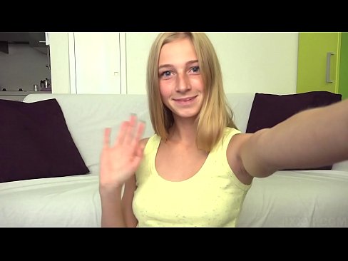 ❤️ Když se nudím, líně masturbuji svou růžovou kundičku ️ Tvrdé porno u nás