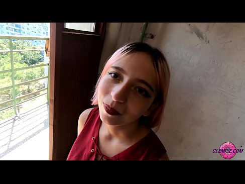 ❤️ Studentka smyslně kouří cizince ve vnitrozemí - sperma na tváři ️ Tvrdé porno u nás