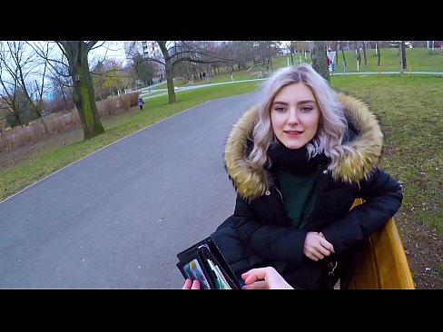 ❤️ Polyká cizí žhavé sperma za peníze - orál v parku Eva Elfie ️ Tvrdé porno u nás
